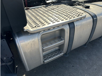 Tanque de combustível de Caminhão DAF 765 liters 620x675x2112 with step, complete set: foto 3
