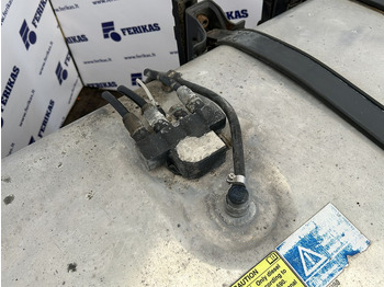 Tanque de combustível de Caminhão Scania 500L complete fuel tank with brackets: foto 5 Tanque de combustível de Caminhão Scania 500L complete fuel tank with brackets: foto 5