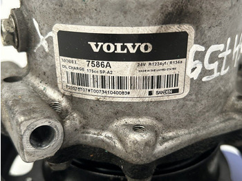 Compressor de ar condicionado de Caminhão Volvo FH: foto 5