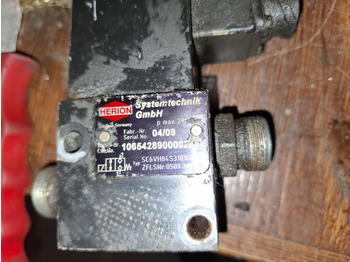 Cilindro hidráulico VOLVO