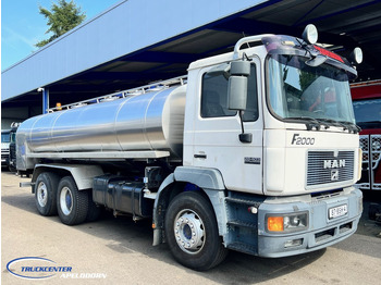 Caminhão tanque MAN 26.403