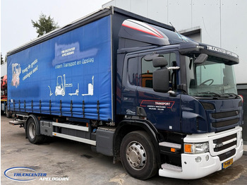 Caminhão transportador de contêineres/ Caixa móvel SCANIA P 250