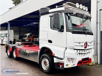 Tractor MERCEDES-BENZ Arocs 3351