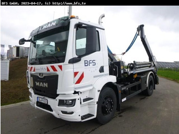 Caminhão basculante MAN TGM 18.320
