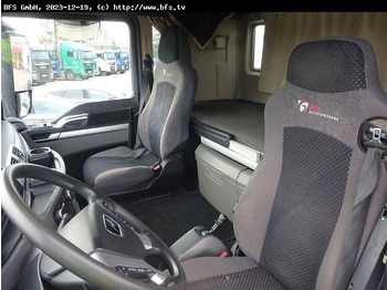 Locação de  MAN TGS 26.500 6x4 BB MEILLER Bordmatik links, Motor MAN TGS 26.500 6x4 BB MEILLER Bordmatik links, Motor: foto 4