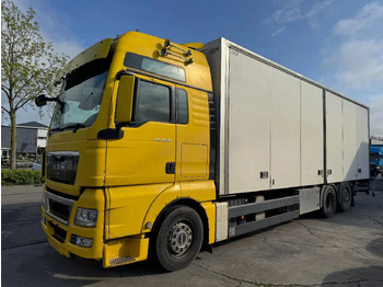 Caminhão furgão MAN TGX 26.360