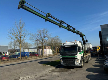 Caminhão grua VOLVO FM 500