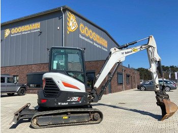 Mini escavadeira BOBCAT E35
