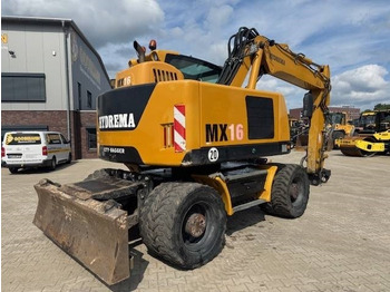 Escavadeira de rodas HYDREMA