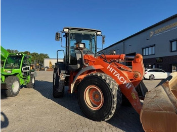 Carregadeira de rodas Hitachi ZW 180: foto 4