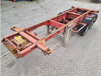 Semireboque transportador de contêineres/ Caixa móvel FRUEHAUF