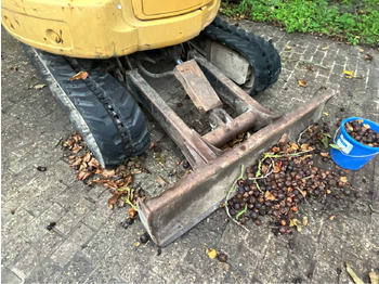 Mini escavadeira 2006 CATERPILLAR 303C CR - MINI EXCAVATOR: foto 5