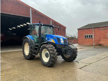 Trator 2009 NEW HOLLAND T6050 FOUR WHEEL DRIVE FARM TRACTOR: foto 5