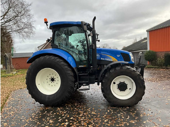 Trator 2011 NEW HOLLAND T6020 ELITE FOUR WHEEL DRIVE FARM TRACTOR: foto 4