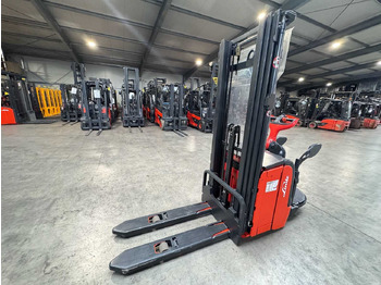 Empilhadeira 2012 SERVICE +UVV 09/2026 LINDE L16AP 1.600KG TRIPLEX 470CM PALLET TRUCK ANT 4.430 HOURS: foto 2