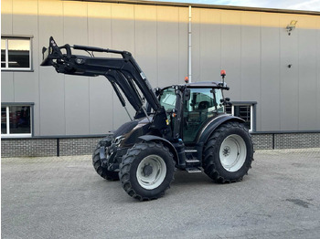 Trator VALTRA