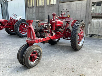 Trator McCORMICK