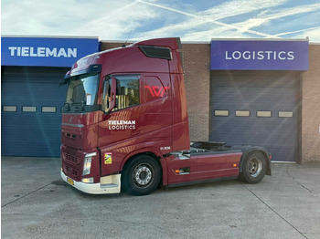 Caminhão VOLVO FH