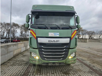 Caminhão DAF XF 460