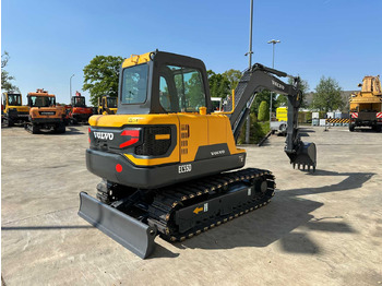 Escavadora de rastos Volvo EC55D: foto 4