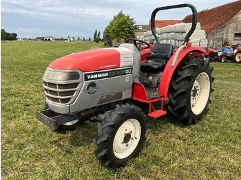 Mini trator YANMAR