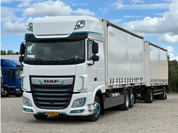 Caminhão com lona DAF XF 480