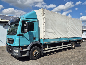 Caminhão com lona MAN TGM 15.290