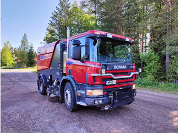 Varredora urbana SCANIA P94