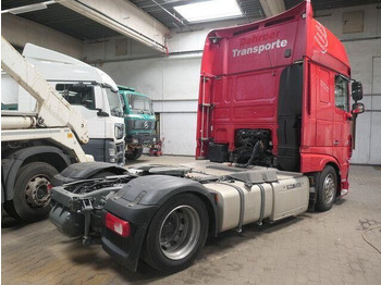 Tractor DAF XF 460, SSC, Retarder, Klima, VA+HA-Luftfederung: foto 4 Tractor DAF XF 460, SSC, Retarder, Klima, VA+HA-Luftfederung: foto 4