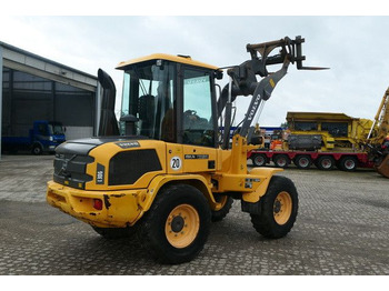 Locação de Volvo L30G, 4+1 Schaufel, Palettengabel, Hydr. S.W.S.  Volvo L30G, 4+1 Schaufel, Palettengabel, Hydr. S.W.S.: foto 3