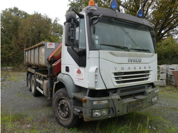 Caminhão basculante IVECO