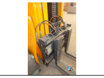 Empilhador retráctil Chariot élevateur porté debout JUNGHENRICH ETV C20: foto 5 Empilhador retráctil Chariot élevateur porté debout JUNGHENRICH ETV C20: foto 5