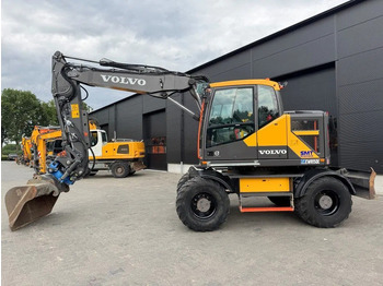 Escavadeira de rodas VOLVO EWR150E