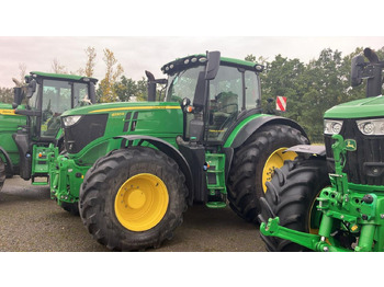 Trator JOHN DEERE 6230R
