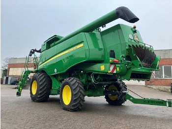 Locação de John Deere T560 Hillmaster John Deere T560 Hillmaster: foto 3