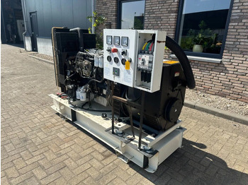 Gerador elétrico Perkins Stamford 100 kVA noodstroom generatorset: foto 2
