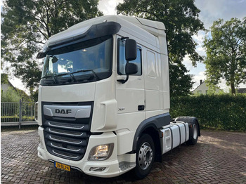 Tractor DAF XF 450