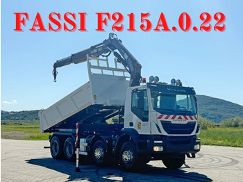 Caminhão basculante IVECO Trakker