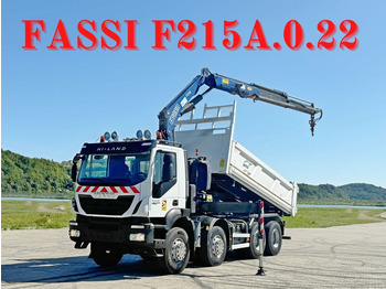 Caminhão grua IVECO Trakker