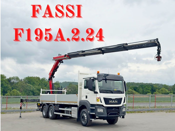 Caminhão grua MAN TGS 26.360
