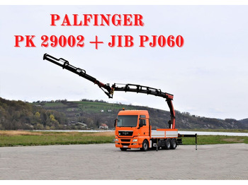 Caminhão grua MAN TGX 28.540