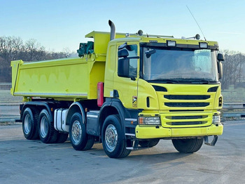 Caminhão basculante SCANIA P 400