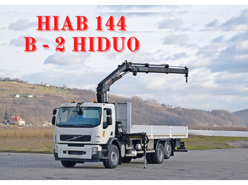 Caminhão grua VOLVO FE 320