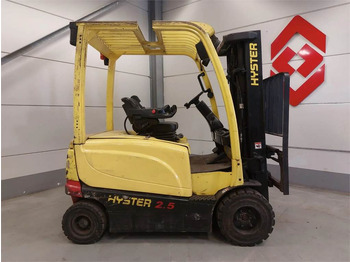 Empilhadeira elétrica HYSTER