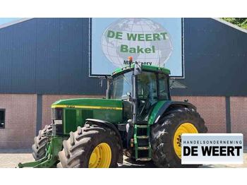 Trator JOHN DEERE 7810