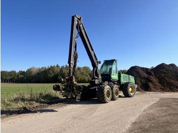 Harvester JOHN DEERE