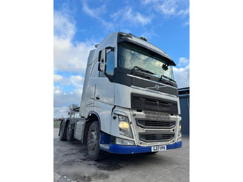 Locação de Volvo FH 500 Volvo FH 500: foto 3
