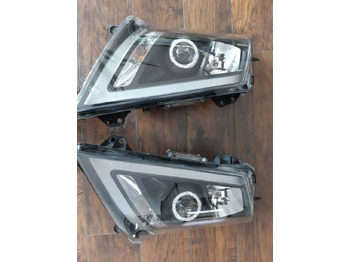 Farol dianteira VOLVO FH16