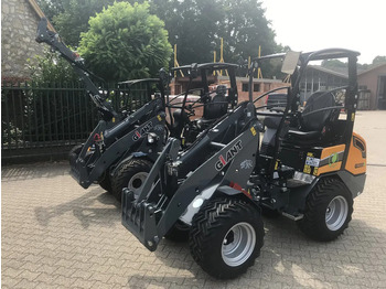 Carregadeira articulada GIANT