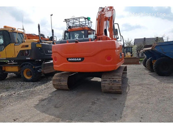 Escavadora de rastos Doosan DX 140 LC-3 Crawler excavator: foto 3